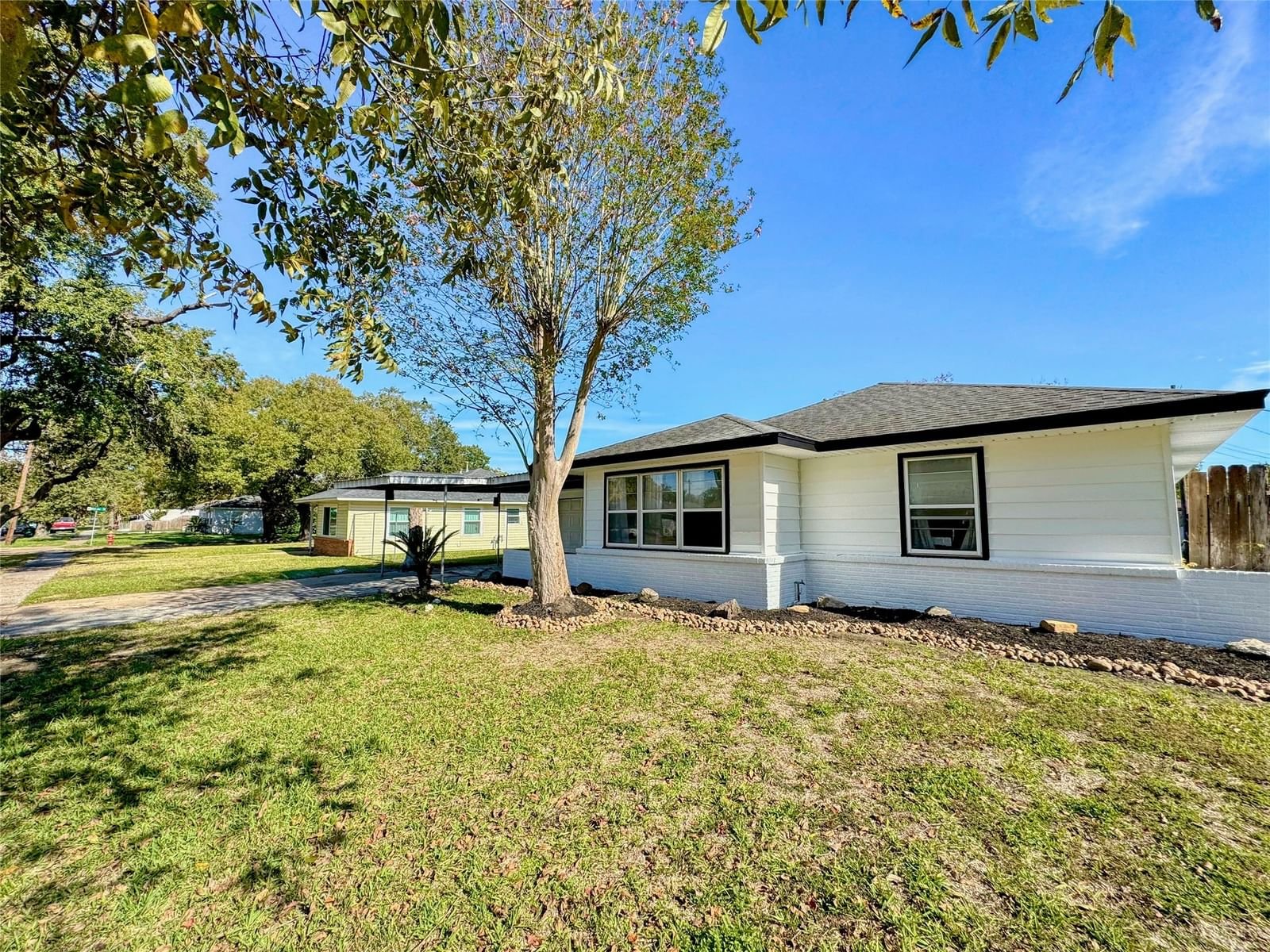 Real estate property located at 2219 Merle, Harris, Shaver Place, Pasadena, TX, US