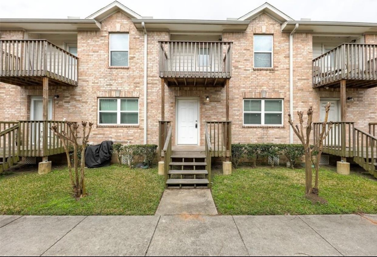 Real estate property located at 11905 Algonquin #16, Harris, Atkinson Twnhms Sec 2, Houston, TX, US