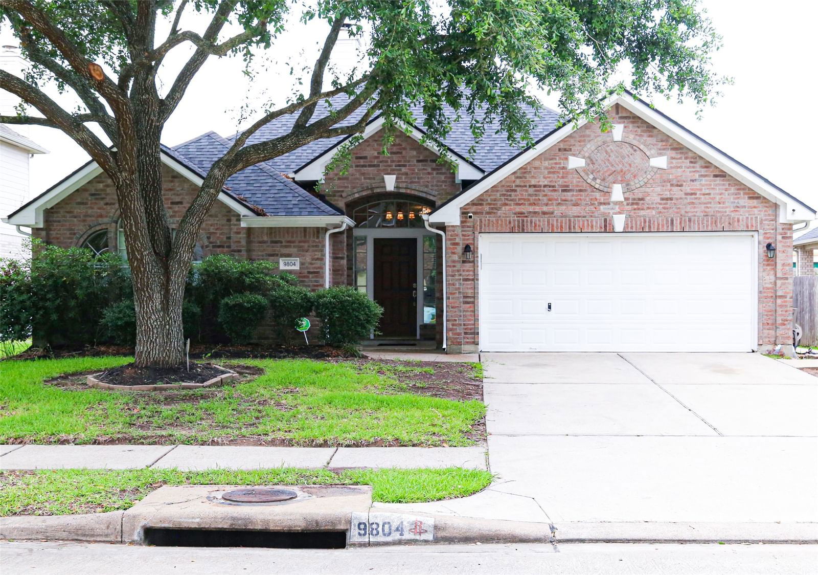 Real estate property located at 9804 Sunnycoast, Brazoria, Sunrise Lakes Sec 2, Pearland, TX, US