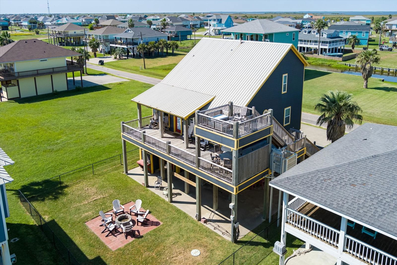 Real estate property located at 2932 Lakeside, Galveston, Ramada Beach, Crystal Beach, TX, US