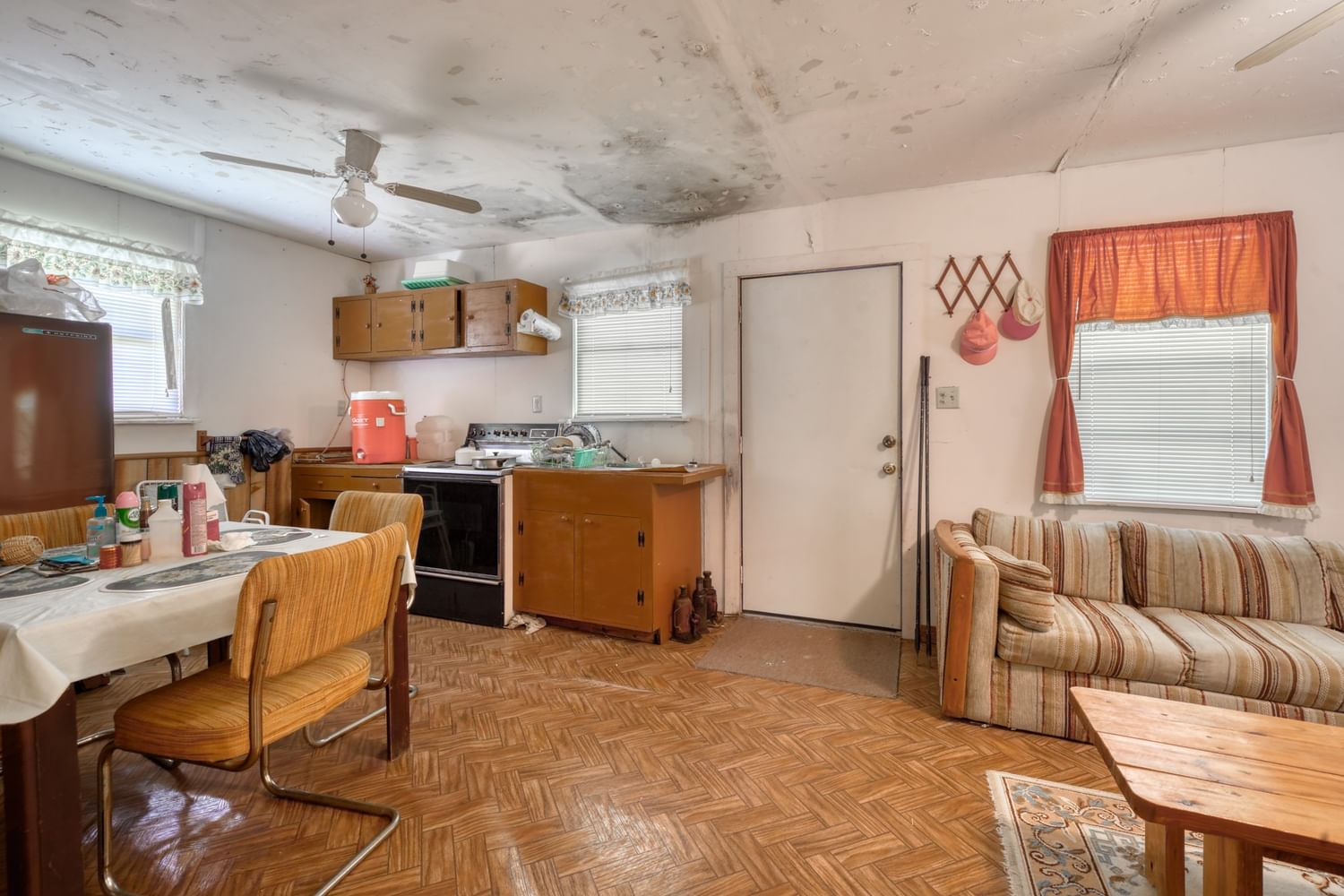Real estate property located at 8633 Lewis, Madison, Midway, TX, US