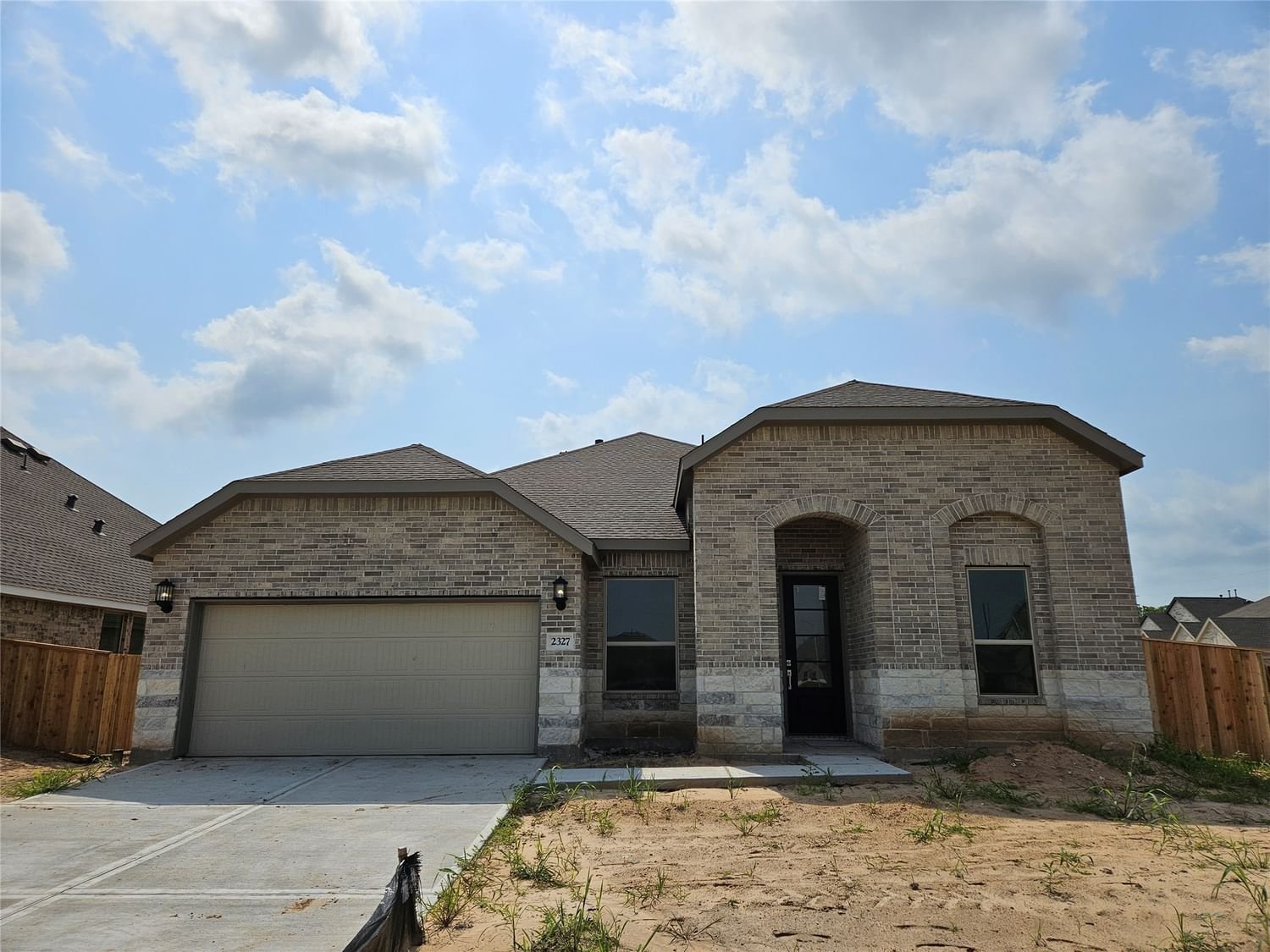 Real estate property located at 2327 Grande Laurel, Fort Bend, Walnut Creek at Stone Creek, Rosenberg, TX, US