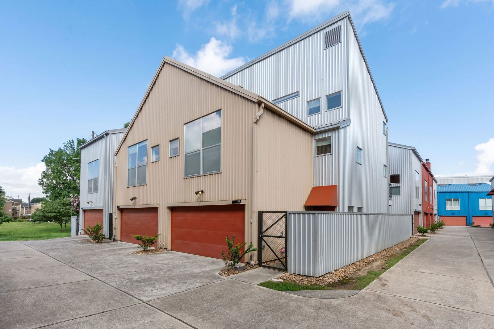 Real estate property located at 2605 Calumet #25, Harris, Calumet Drive Lofts, Houston, TX, US