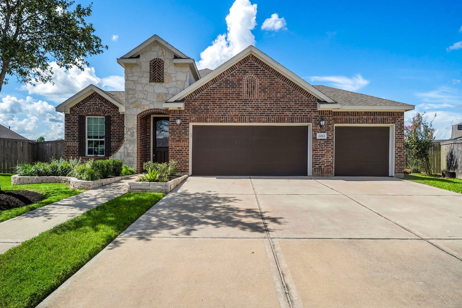 Real estate property located at 2022 Glenwick Manor, Harris, Riverstone Ranch/Clear Crk Sec, Pearland, TX, US