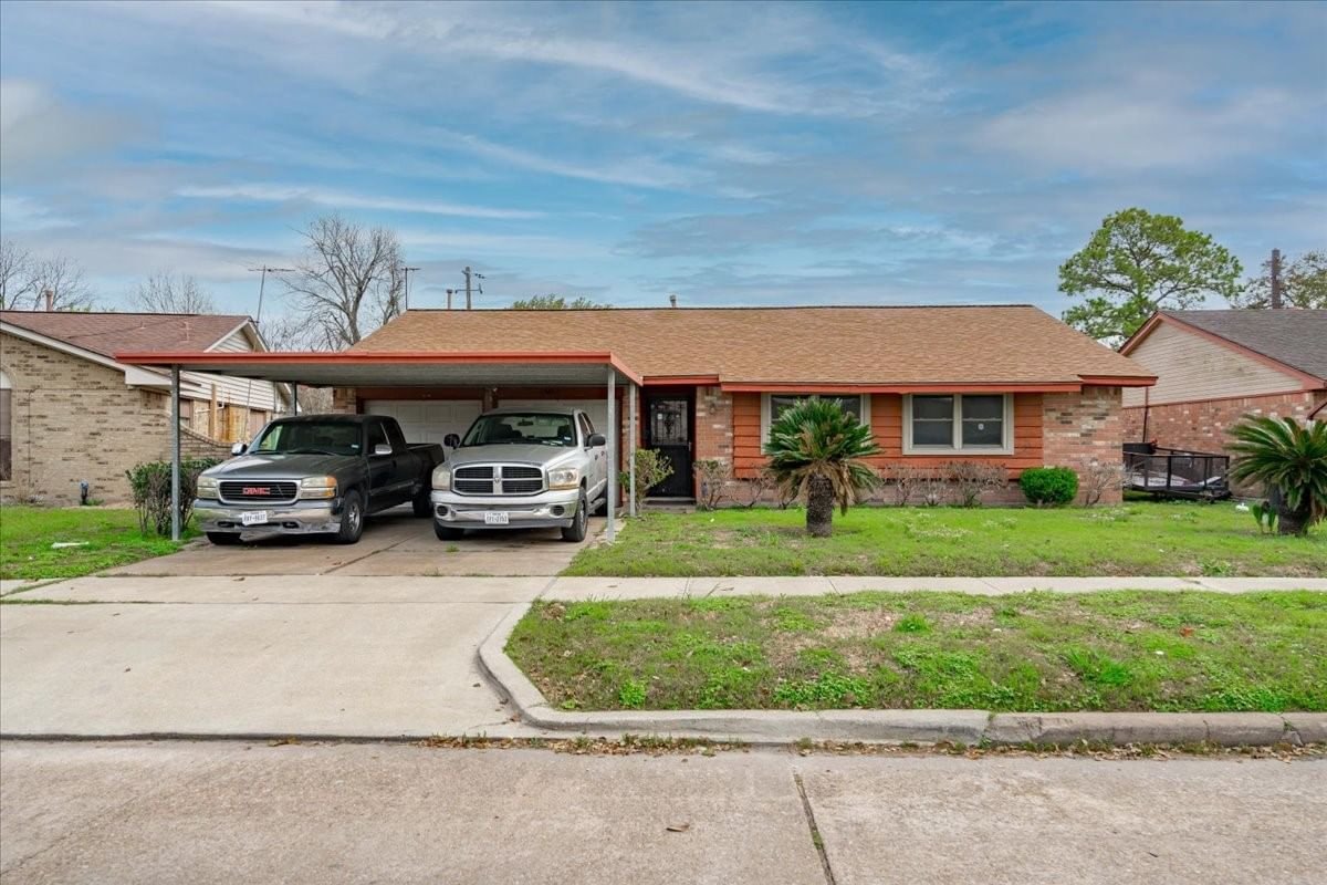 Real estate property located at 13607 Sunrose, Harris, Southwest Manor Sec 02 R/P, Houston, TX, US