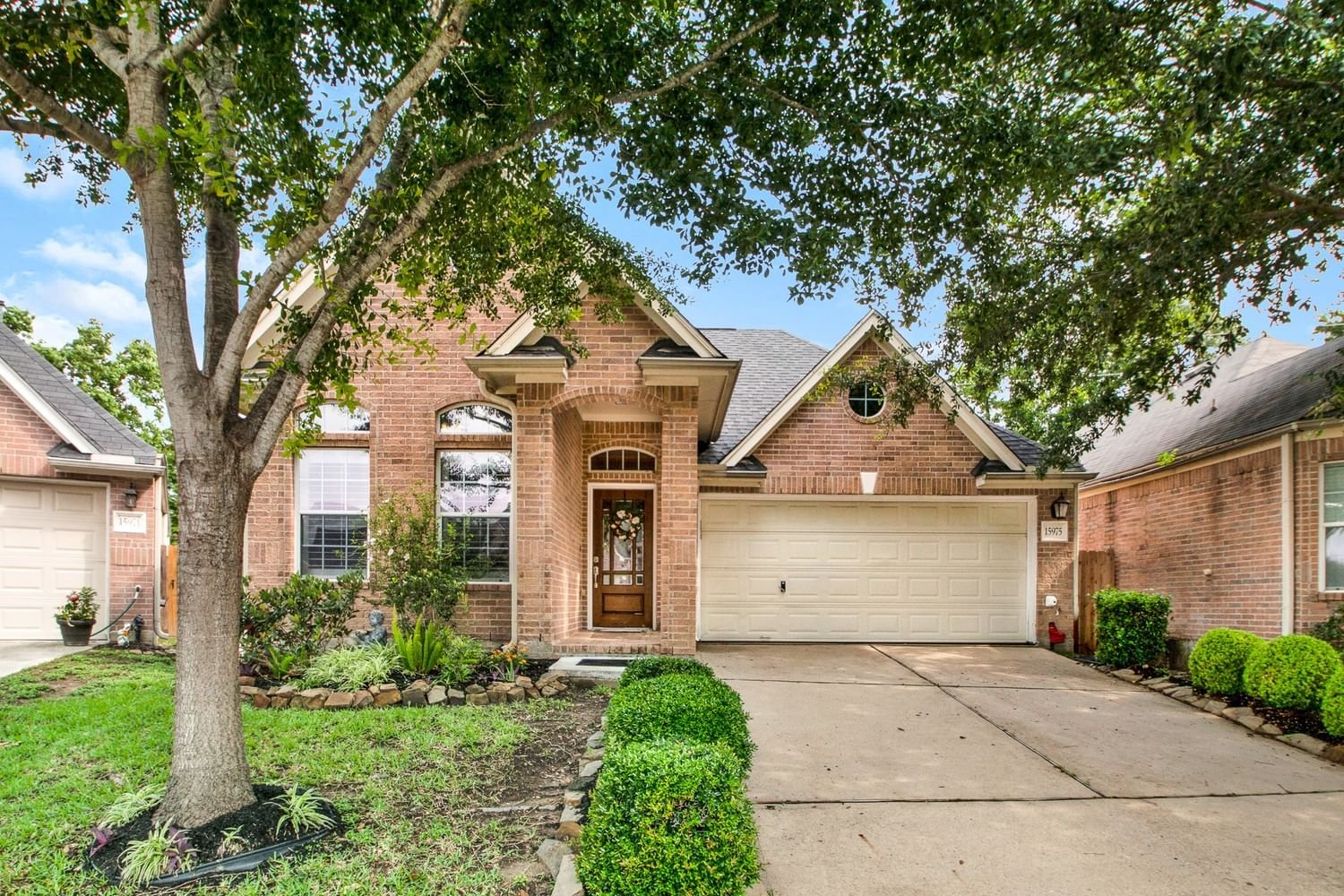 Real estate property located at 15975 Cottage Ivy, Harris, Villas At Lakewood Park Sec 2, Tomball, TX, US