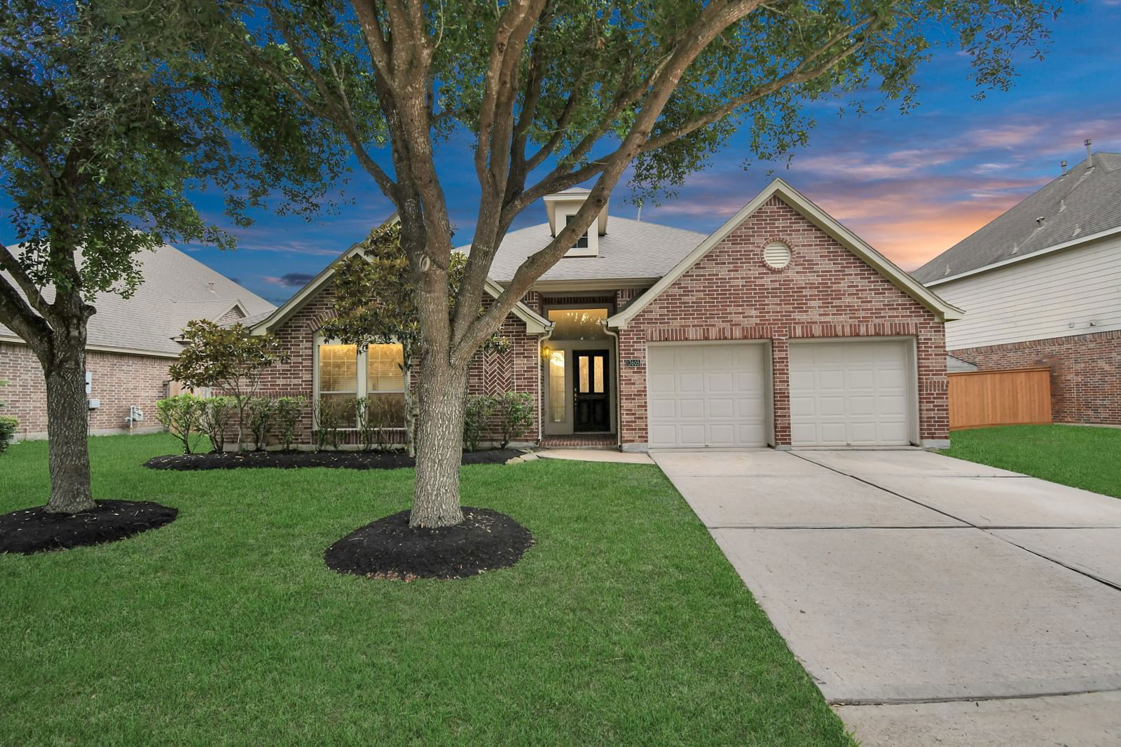 Real estate property located at 13605 Orchard Wind Lane, Fort Bend, Shadow Creek Ranch Sf-46b, Pearland, TX, US