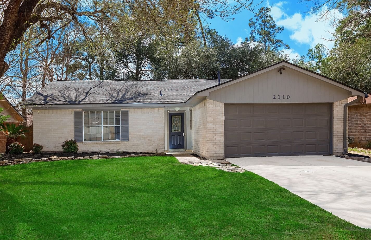 Real estate property located at 2110 Rycroft, Montgomery, Imperial Oaks 01, Spring, TX, US