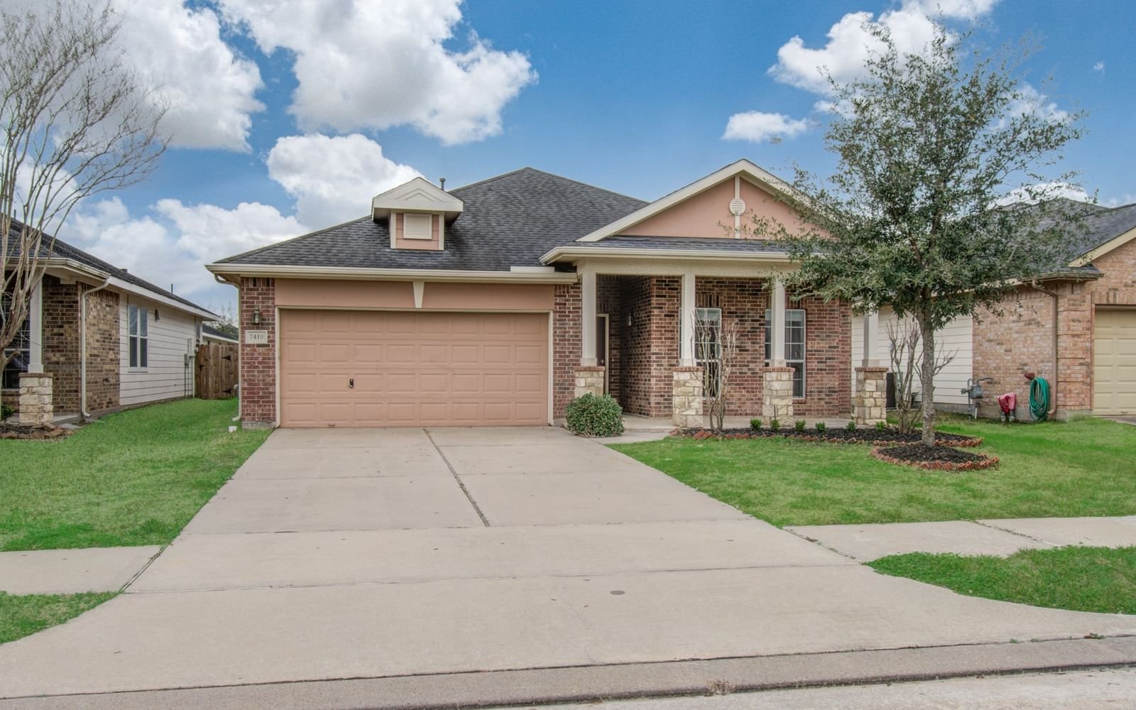 Real estate property located at 7410 Sabinal Creek, Fort Bend, Lost Creek, Richmond, TX, US