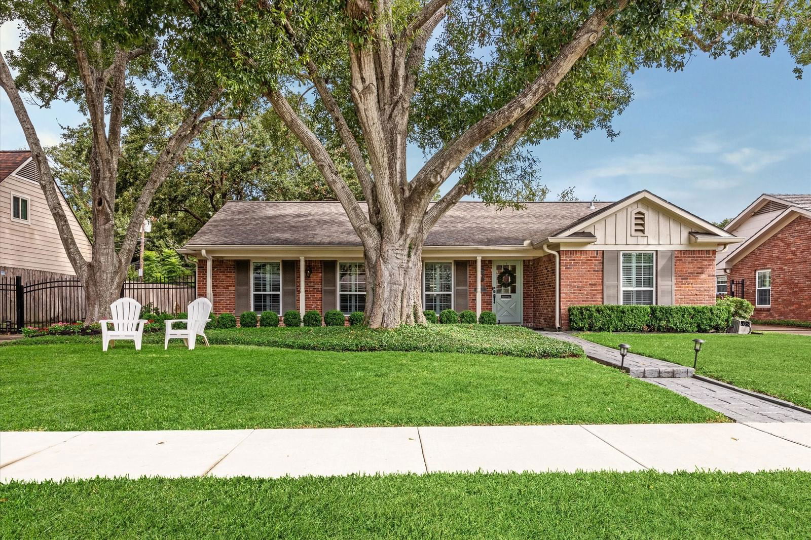 Real estate property located at 7714 Meadowglen, Harris, Briarmeadow Sec 01, Houston, TX, US