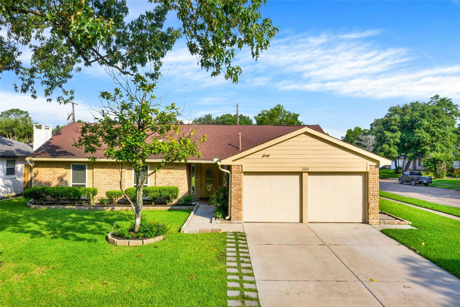 Real estate property located at 200 Brandywyne, Galveston, Anna Alea Kingspark/Whitehall, Friendswood, TX, US