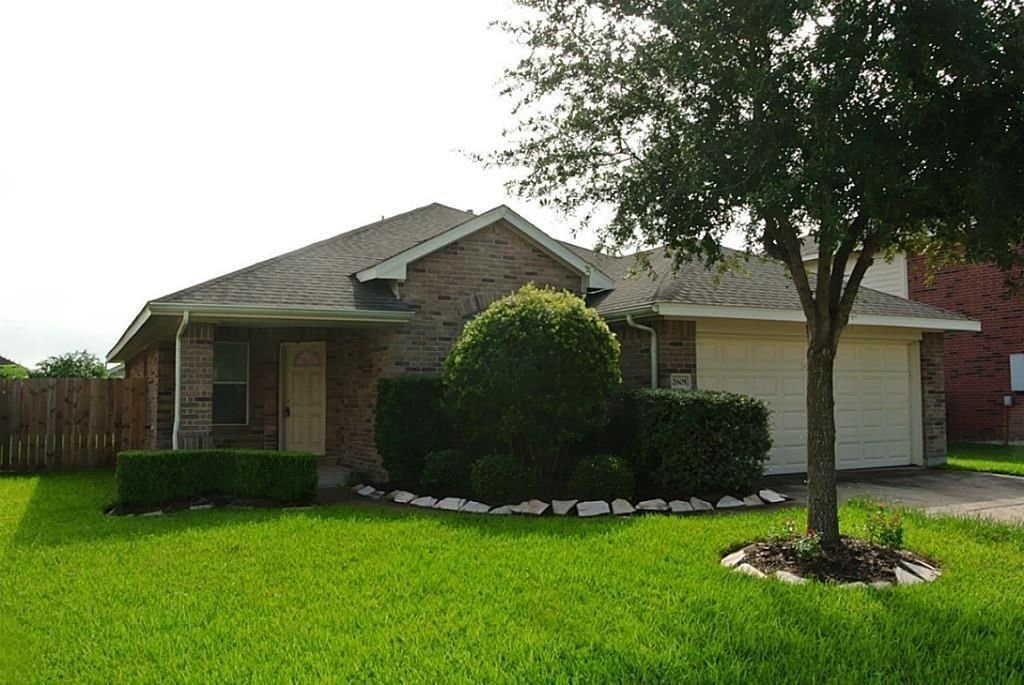 Real estate property located at 2605 Hewn Rock, Brazoria, Pearland, TX, US