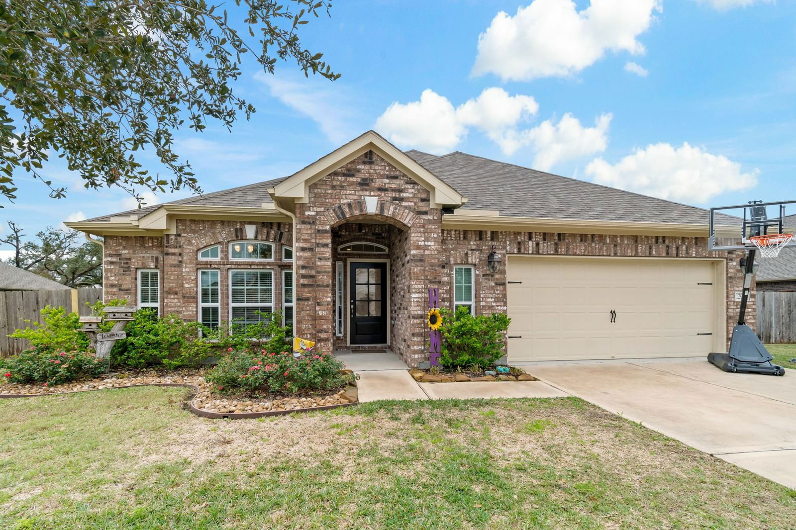 Real estate property located at 1290 Laurel, Brazoria, Heritage Court Sec 3 A0380 J, Angleton, TX, US