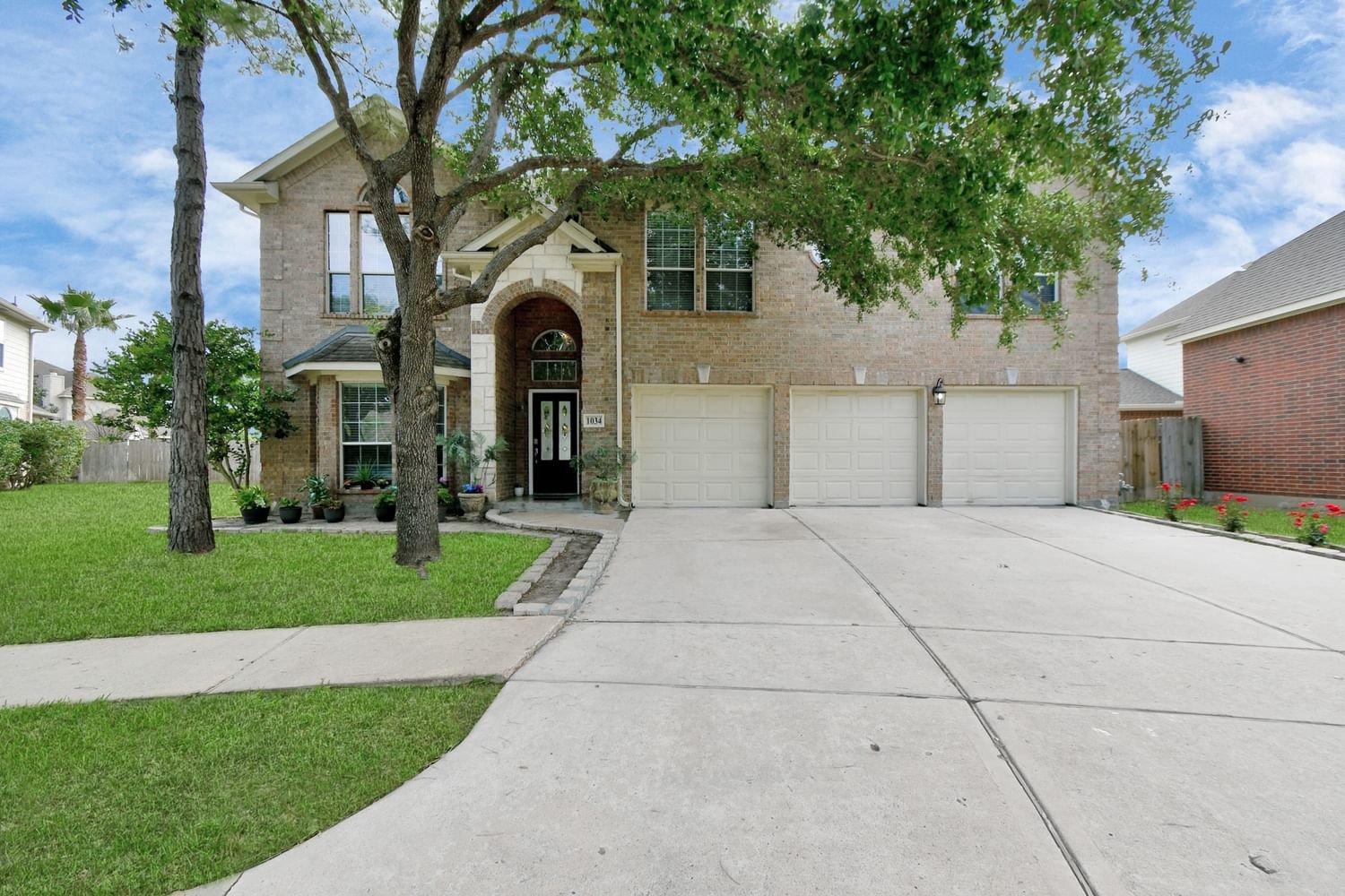 Real estate property located at 1034 Riverchase, Fort Bend, Canyon Lakes At The Brazos Sec 2, Richmond, TX, US