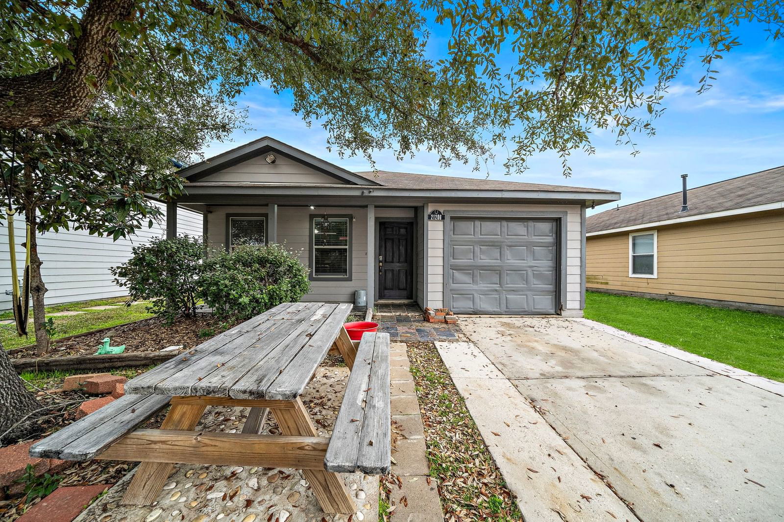 Real estate property located at 21206 Grand Linden, Harris, KENSWICK MEADOWS, Humble, TX, US