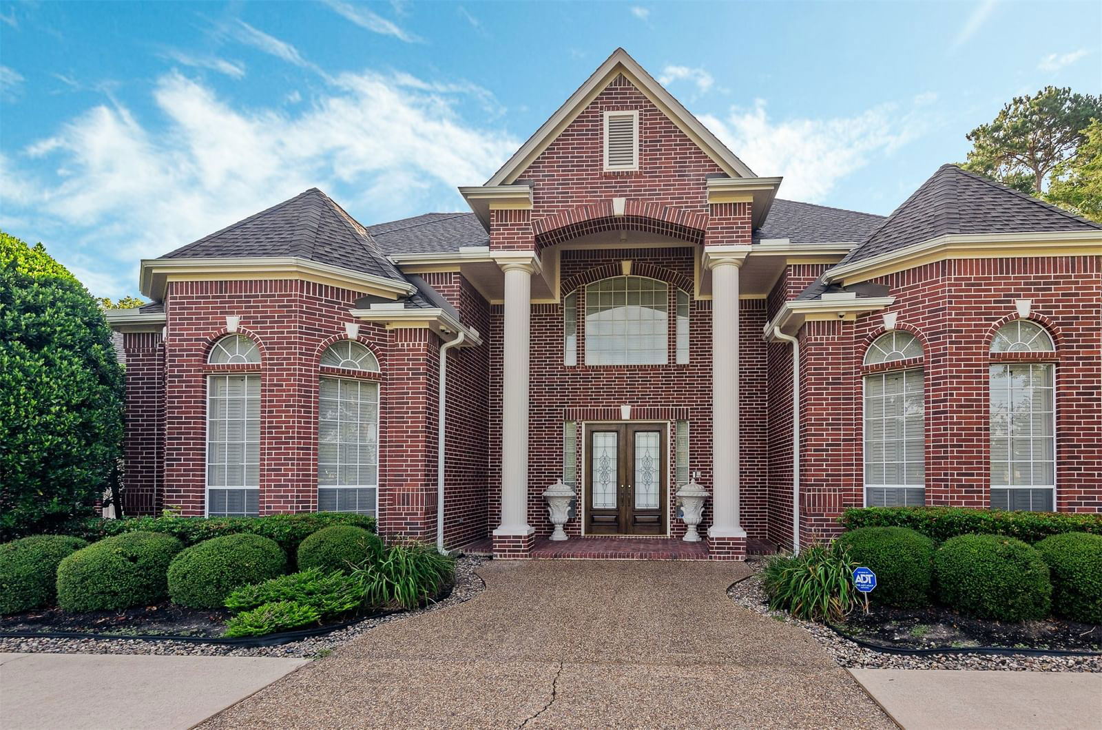 Real estate property located at 22222 Holly Creek, Harris, Holly Creek, Tomball, TX, US