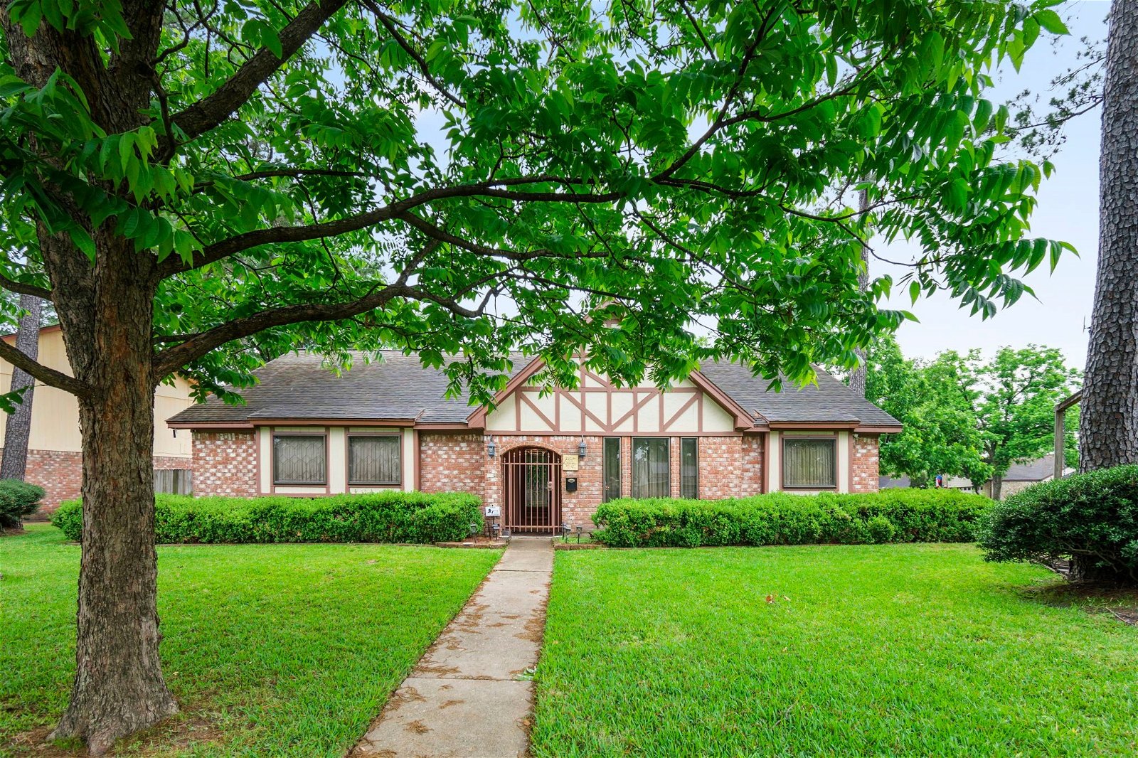 Real estate property located at 5727 Arbor Vitae, Harris, Houston, TX, US