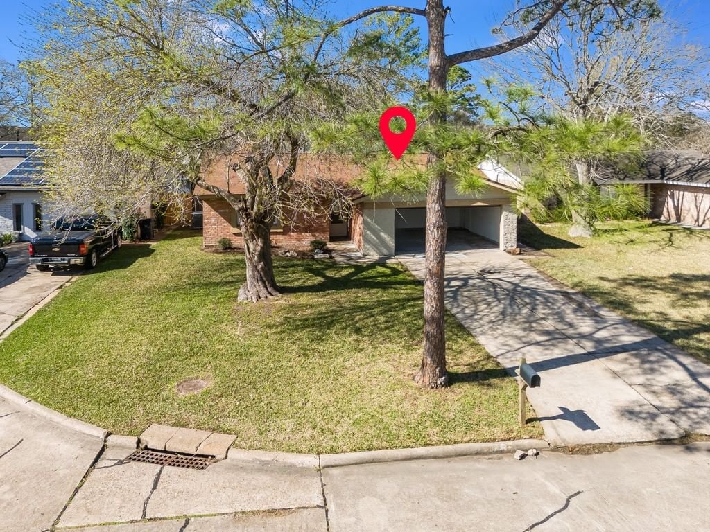 Real estate property located at 17142 Barcelona, Harris, Forest Bend Sec 03, Friendswood, TX, US