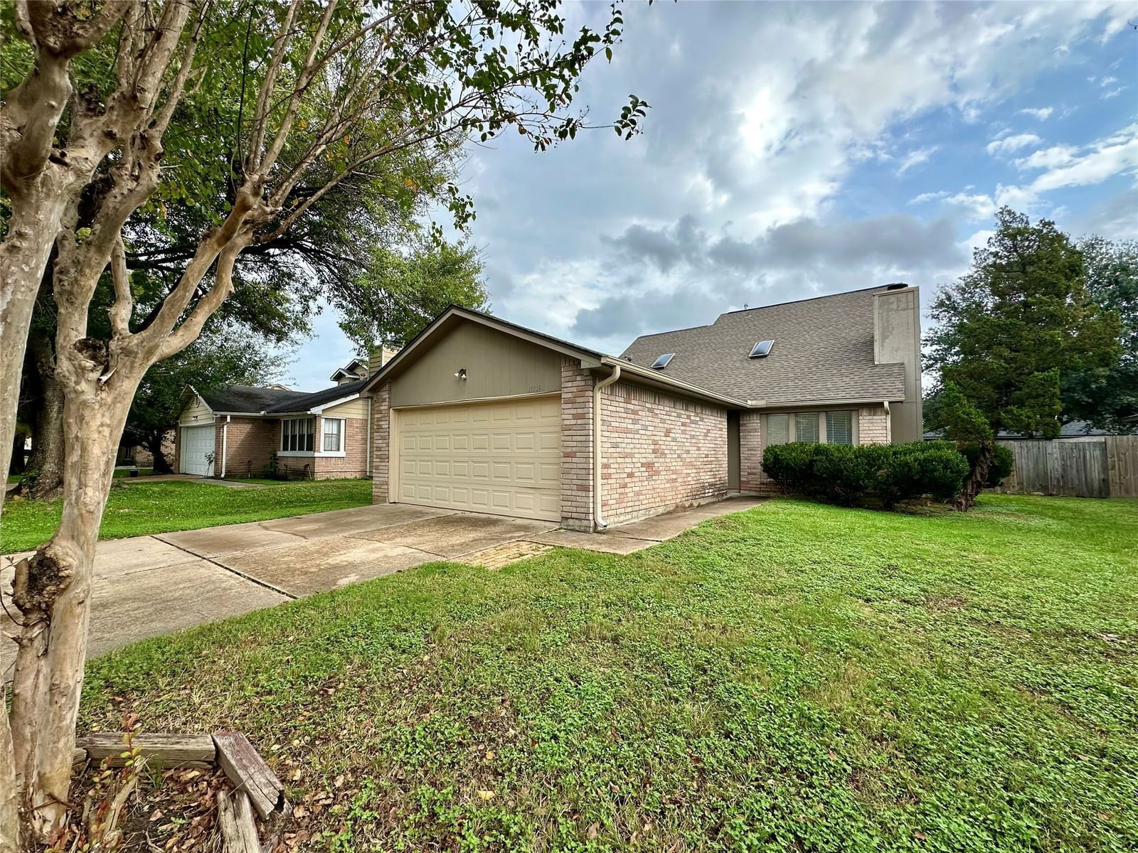 Real estate property located at 11526 Henley, Harris, Turtle Hill Village, Houston, TX, US