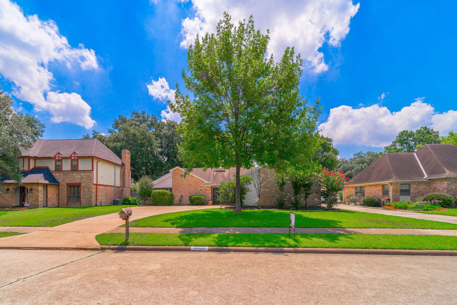 Real estate property located at 15439 El Padre, Harris, Mission Bend Sec 10, Houston, TX, US