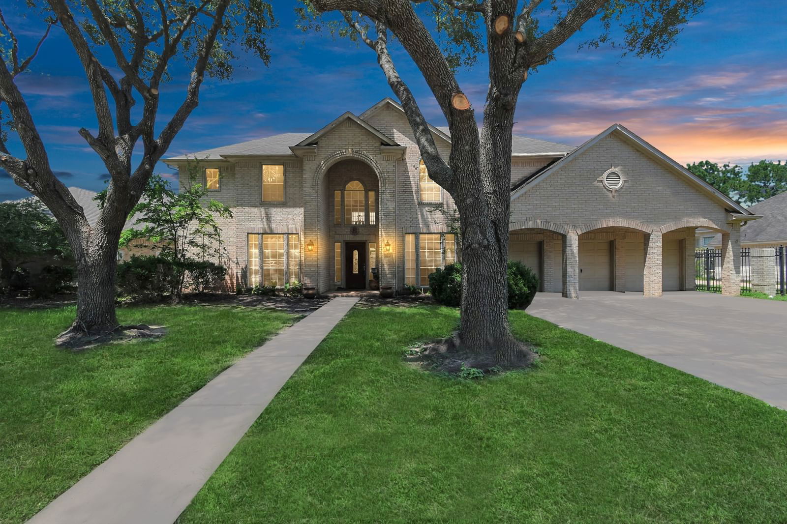 Real estate property located at 14910 Lake Woodbridge, Fort Bend, Woodbridge Fbc Sec 3, Sugar Land, TX, US