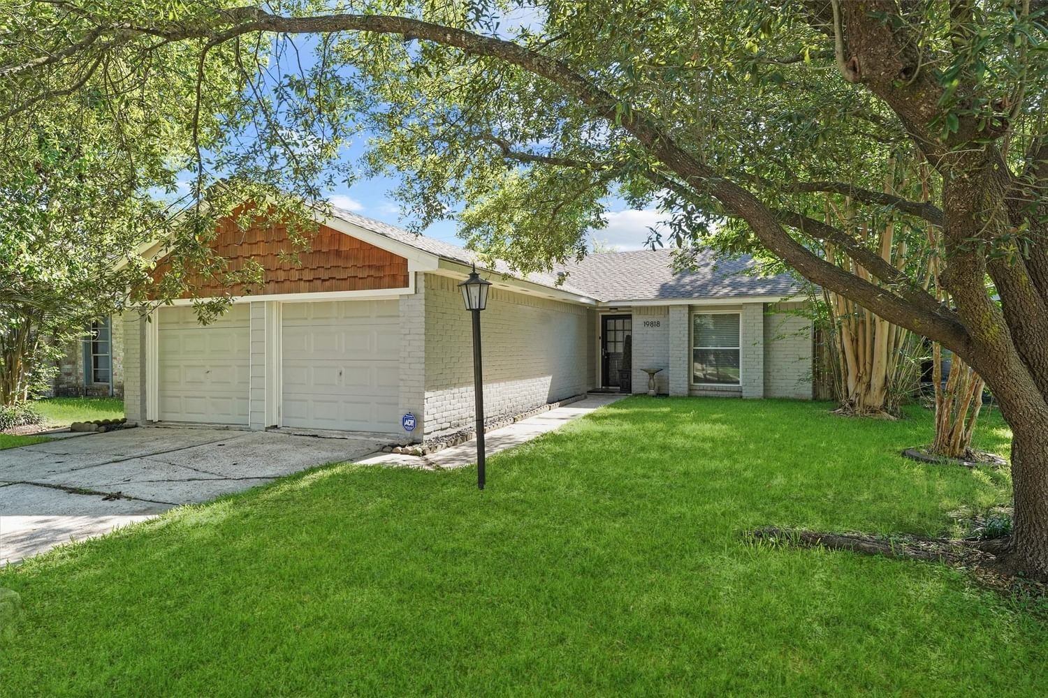 Real estate property located at 19818 Burle Oak, Harris, Atascocita North Sec 01, Humble, TX, US