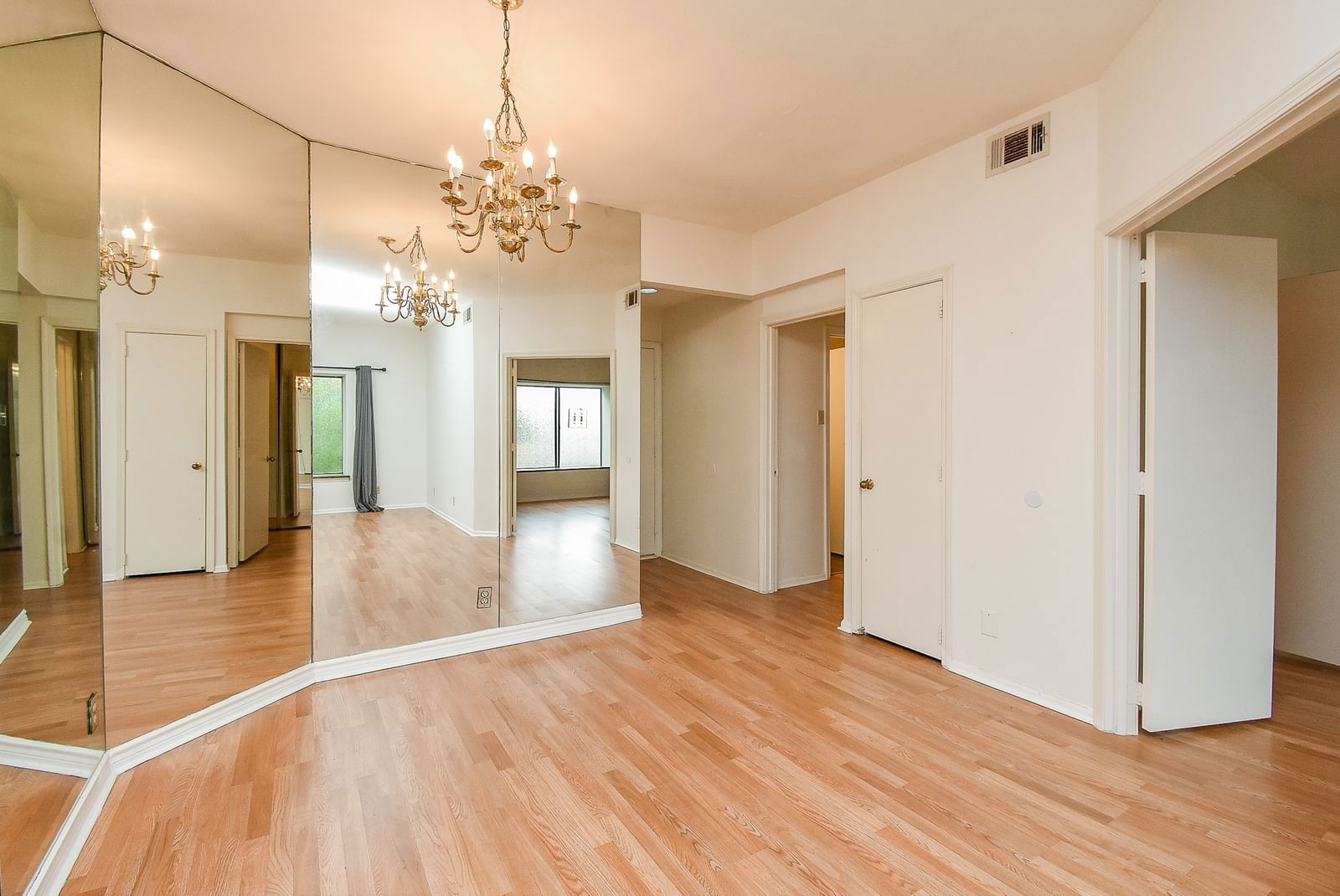 Real estate property located at 2211 Braeswood #23C, Harris, Braeswood Condo, Houston, TX, US