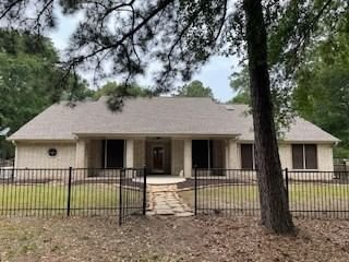 Real estate property located at 15500 Victorias Way, Montgomery, Crown Oaks 04, Montgomery, TX, US