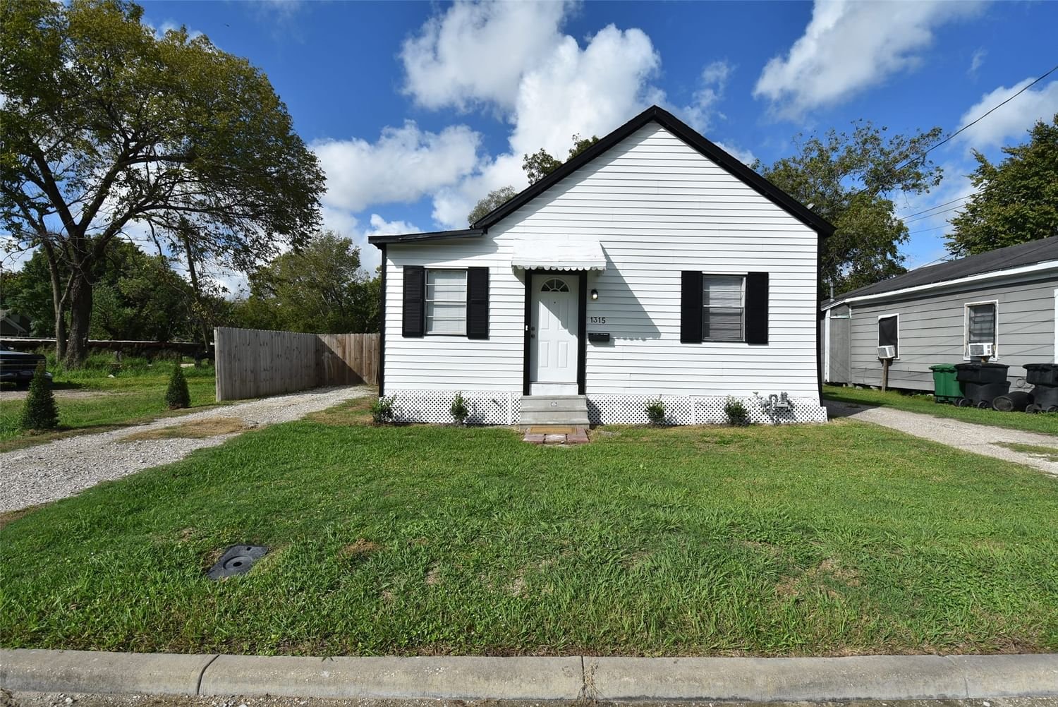 Real estate property located at 1315 Bringhurst, Harris, Tom Stuart, Houston, TX, US