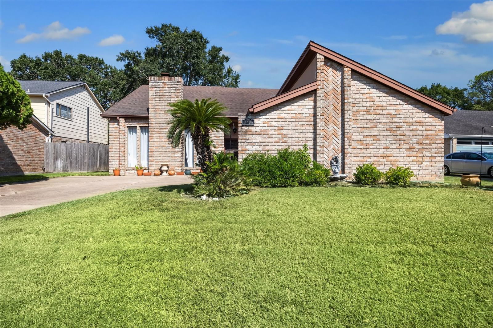 Real estate property located at 11406 BRIAR FOREST DRIVE, Harris, LAKESIDE PLACE, Houston, TX, US