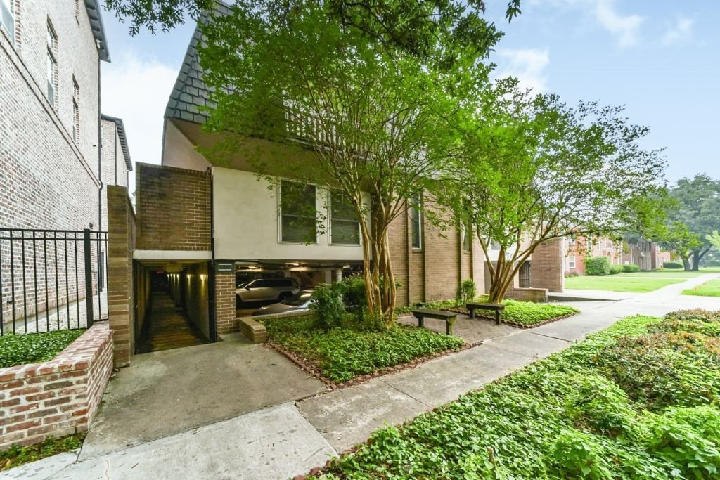 Real estate property located at 2415 Shakespeare #2, Harris, Hamlet T/H Condo, Houston, TX, US