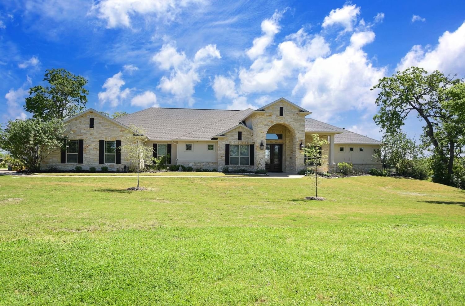 Real estate property located at 10343 Henley, Grimes, King Oaks Sec 3, Iola, TX, US