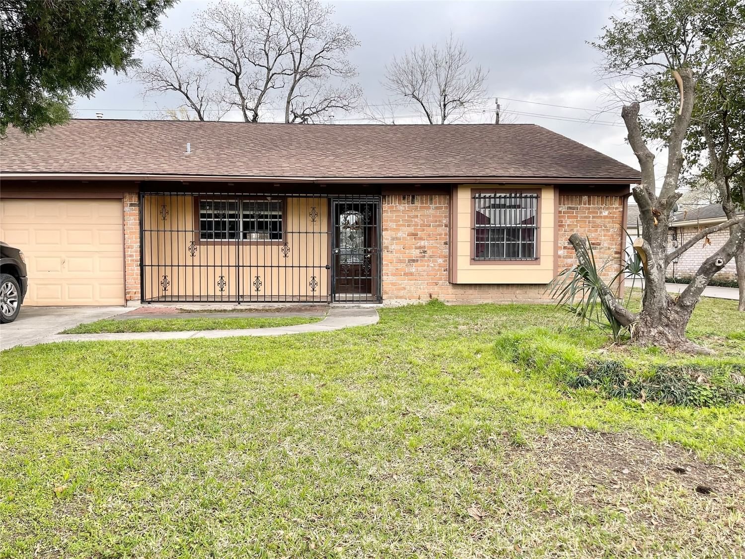 Real estate property located at 927 Greatwood, Harris, Holiday Forest Sec 01, Houston, TX, US