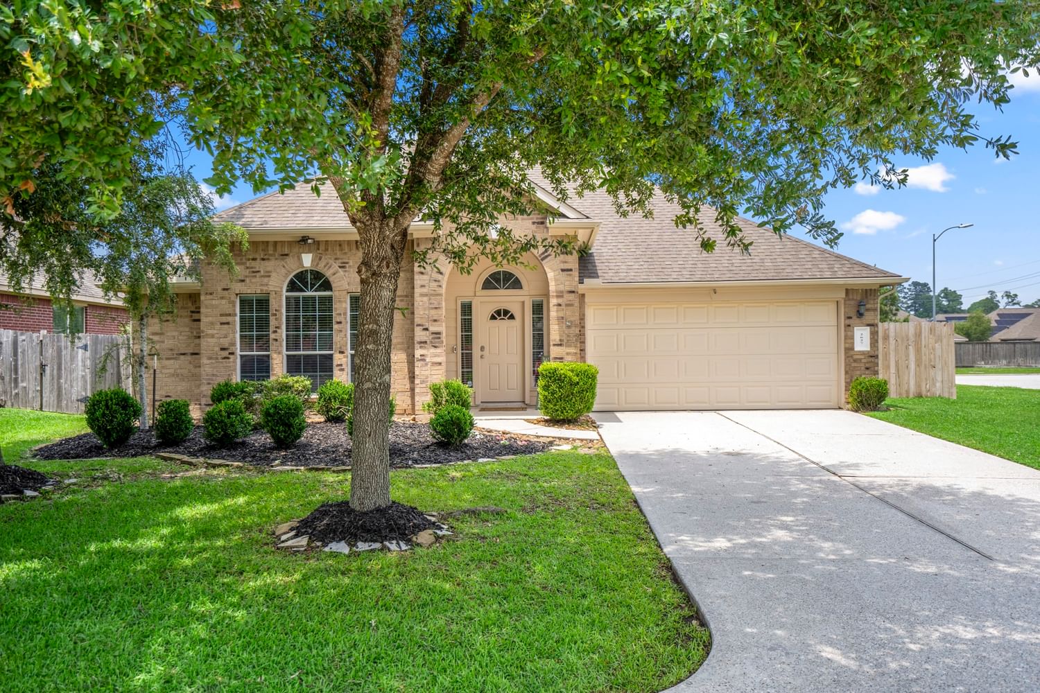 Real estate property located at 2627 Colony Haven, Harris, Bradbury Forest Sec 04, Spring, TX, US