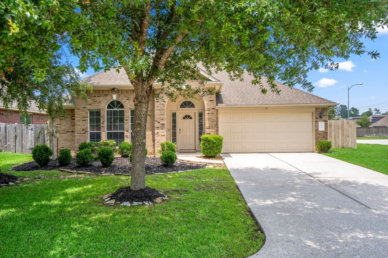 Real estate property located at 2627 Colony Haven, Harris, Bradbury Forest Sec 04, Spring, TX, US