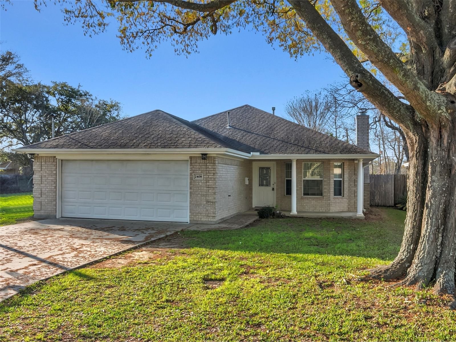 Real estate property located at 2408 Avenue A, Jefferson, Hillcrest 1, Nederland, TX, US