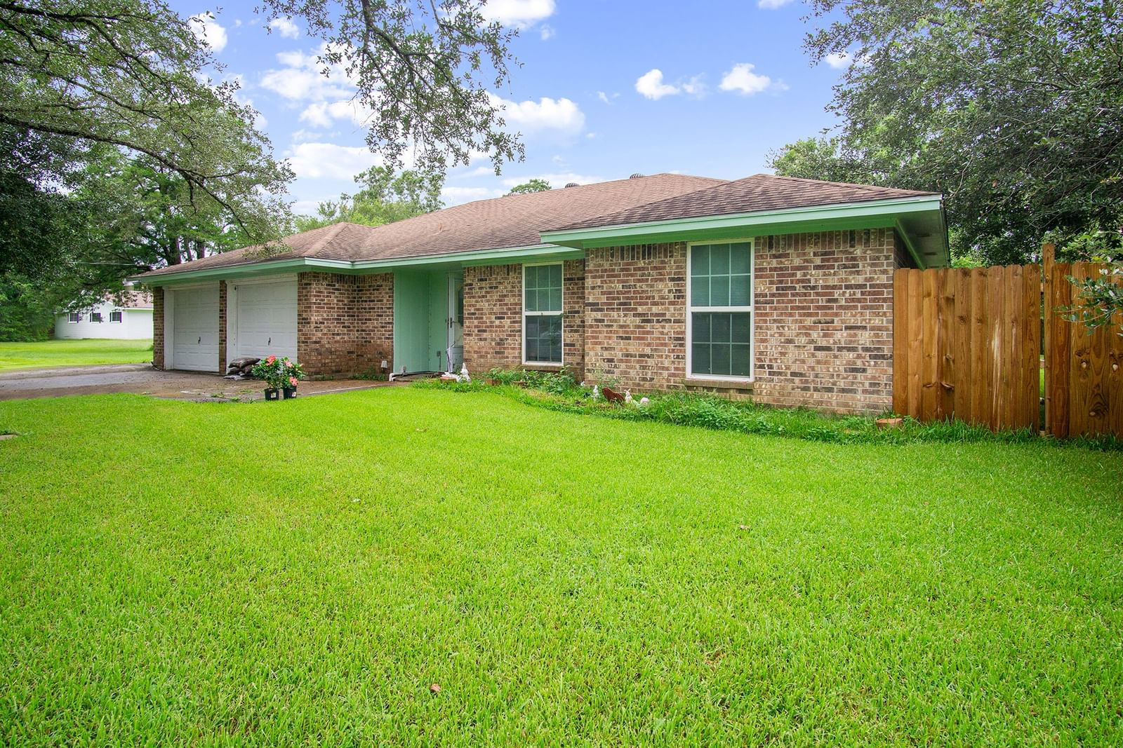 Real estate property located at 328 Franzen, Chambers, Winnie Suburbs Sub, Winnie, TX, US