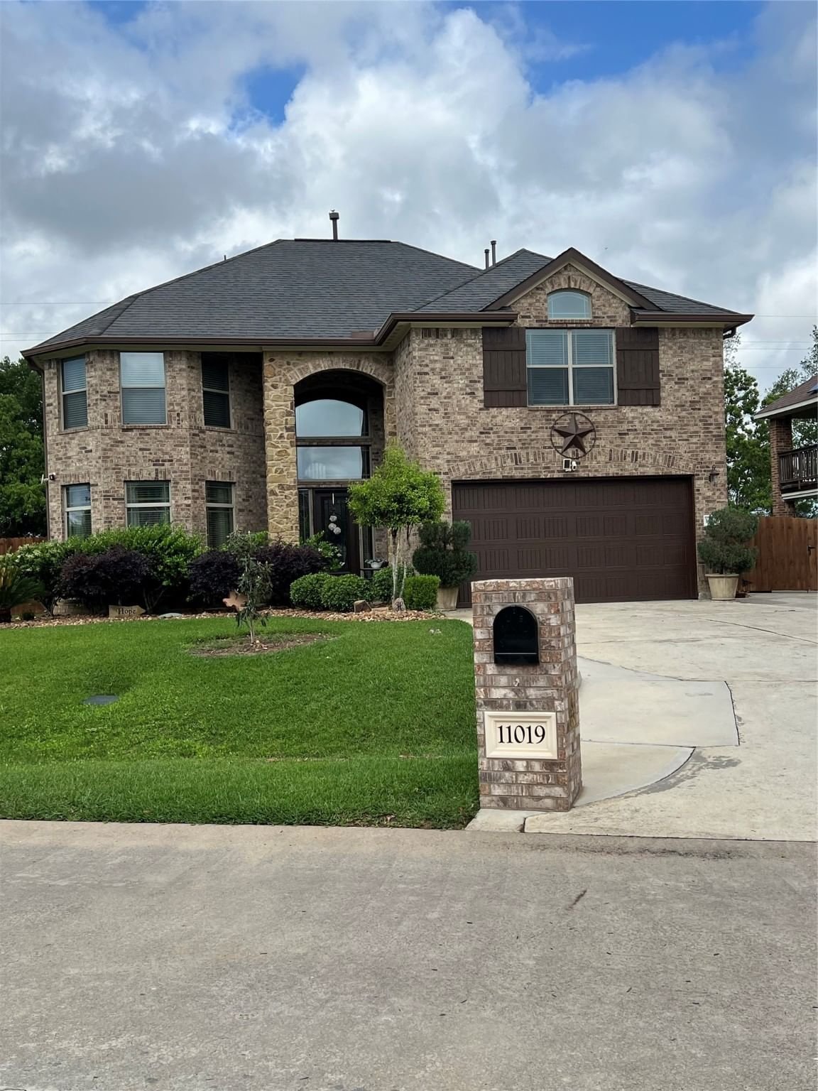 Real estate property located at 11019 Country Club Green Drive, Harris, Country Club Greens Prcl Rp Ph, Tomball, TX, US