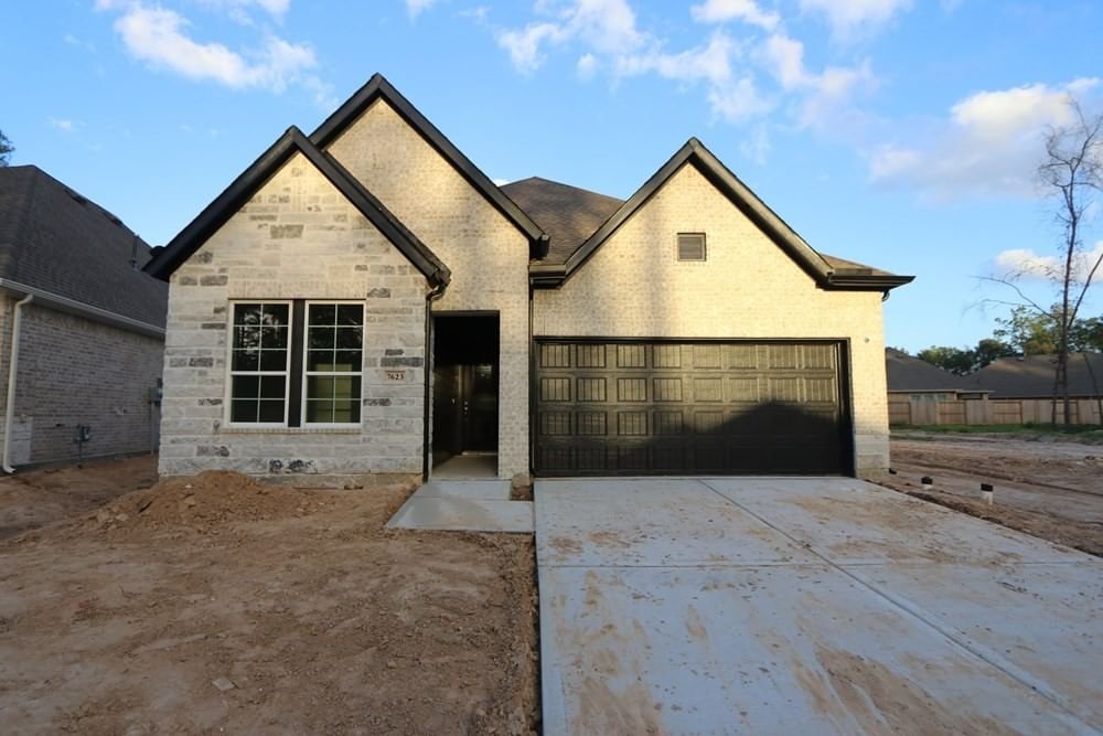 Real estate property located at 7623 Tall Trees Grove, Montgomery, Porter, TX, US