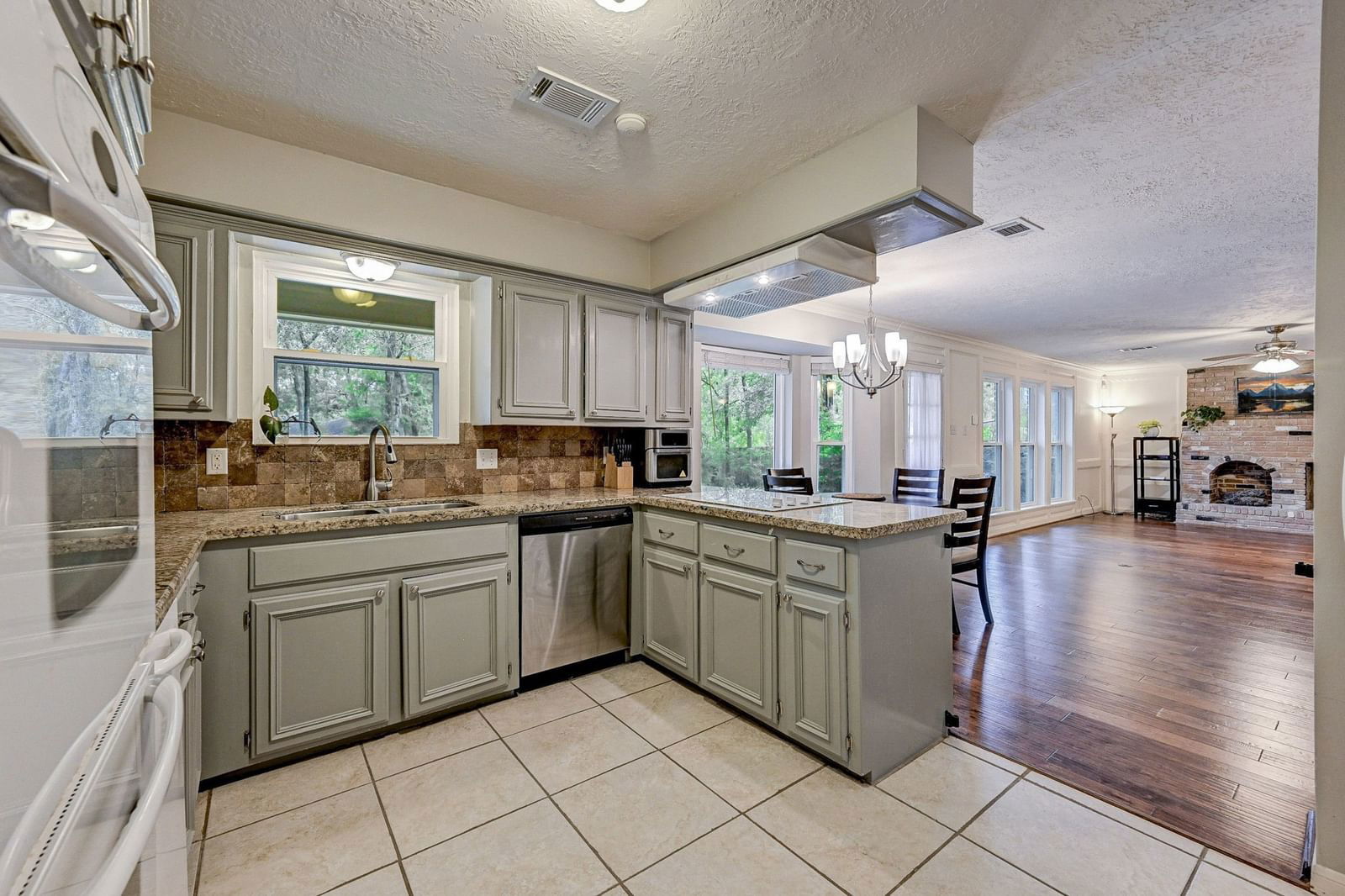 Real estate property located at 10813 Colony Wood, Montgomery, Wdlnds Village Grogans Ml 02, The Woodlands, TX, US