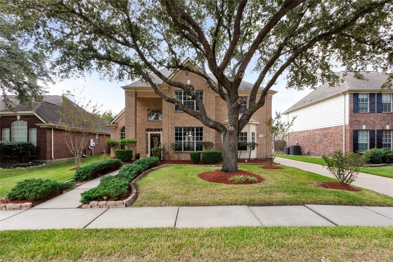 Real estate property located at 11211 Carriage Lake, Harris, Houston, TX, US