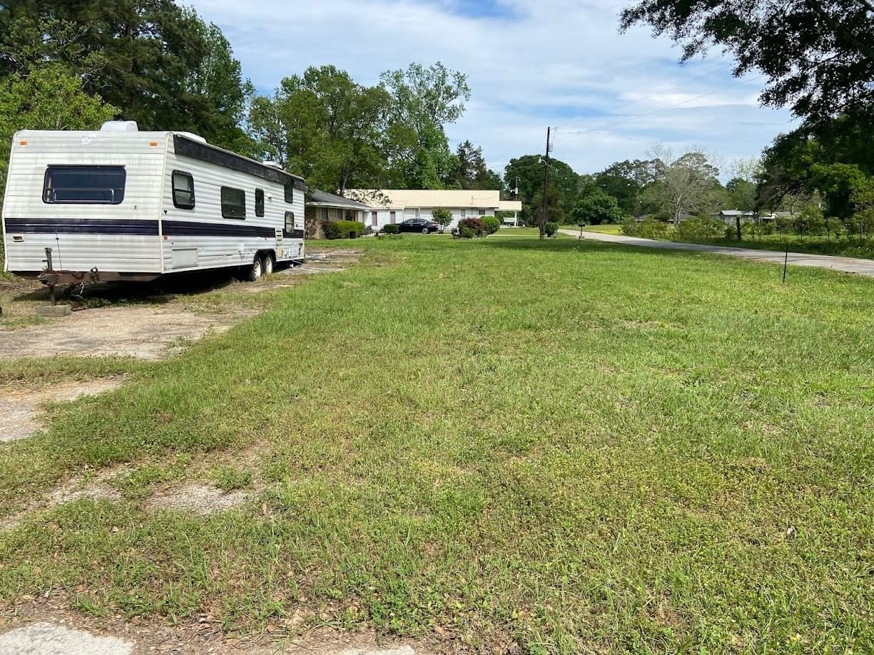 Real estate property located at 142 Avenue A, Jasper, 000237 - H & T C RR CO, Kirbyville, TX, US