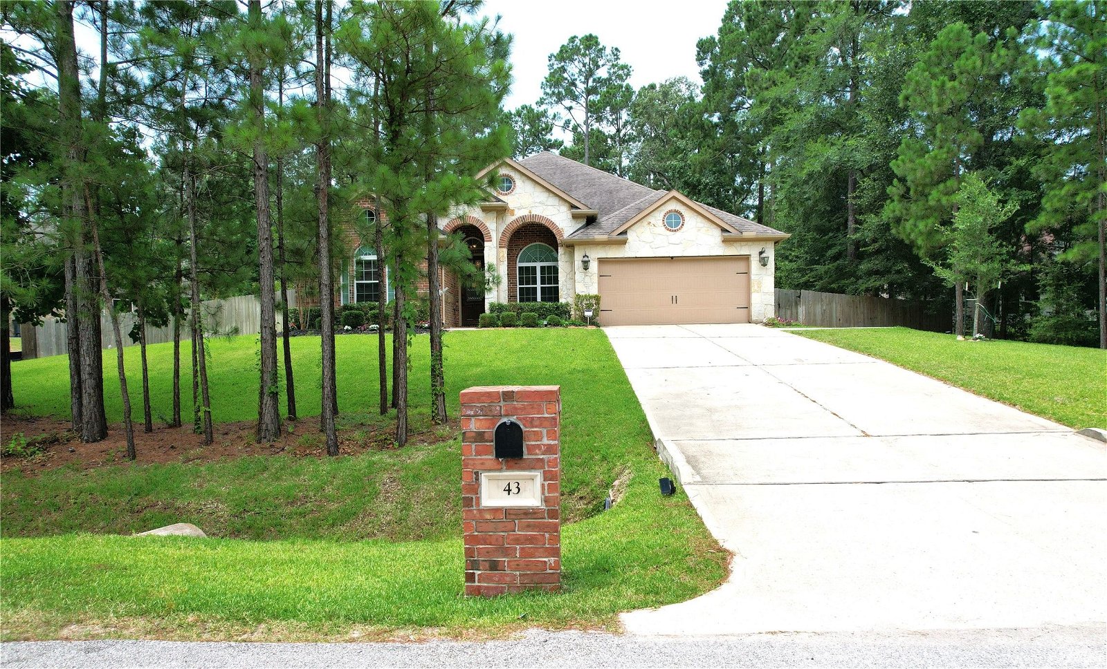 Real estate property located at 43 Brookefield, Montgomery, Magnolia, TX, US
