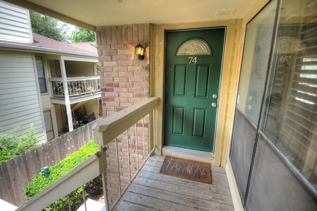 Real estate property located at 1881 Bering #74, Harris, Windsor Park T/H Condo, Houston, TX, US