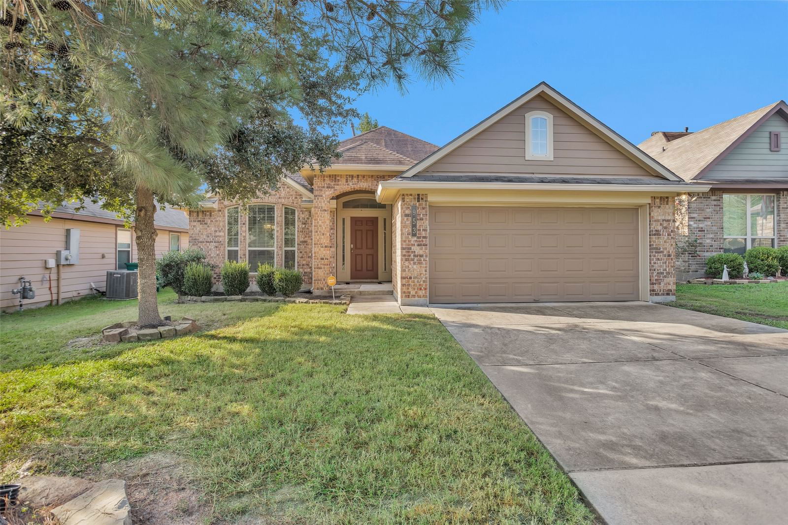 Real estate property located at 953 Oak Lynn, Montgomery, Olde Oaks 02, Conroe, TX, US