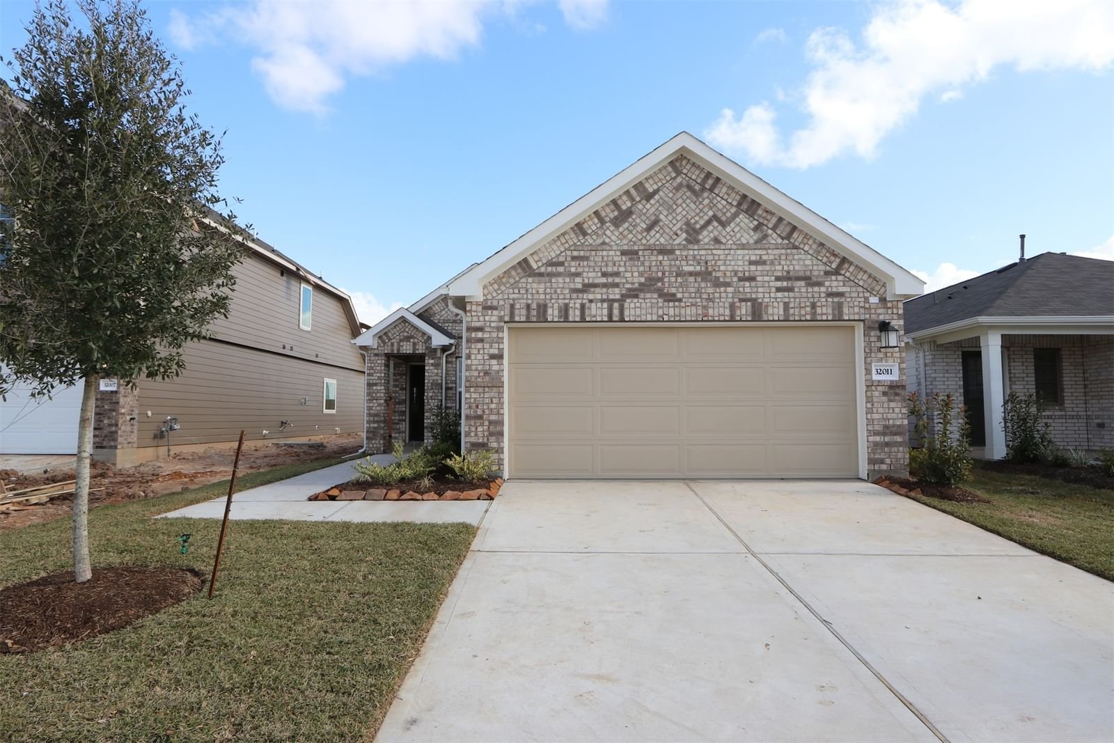 Real estate property located at 32011 Brilliant Sun, Fort Bend, Summerview, Fulshear, TX, US