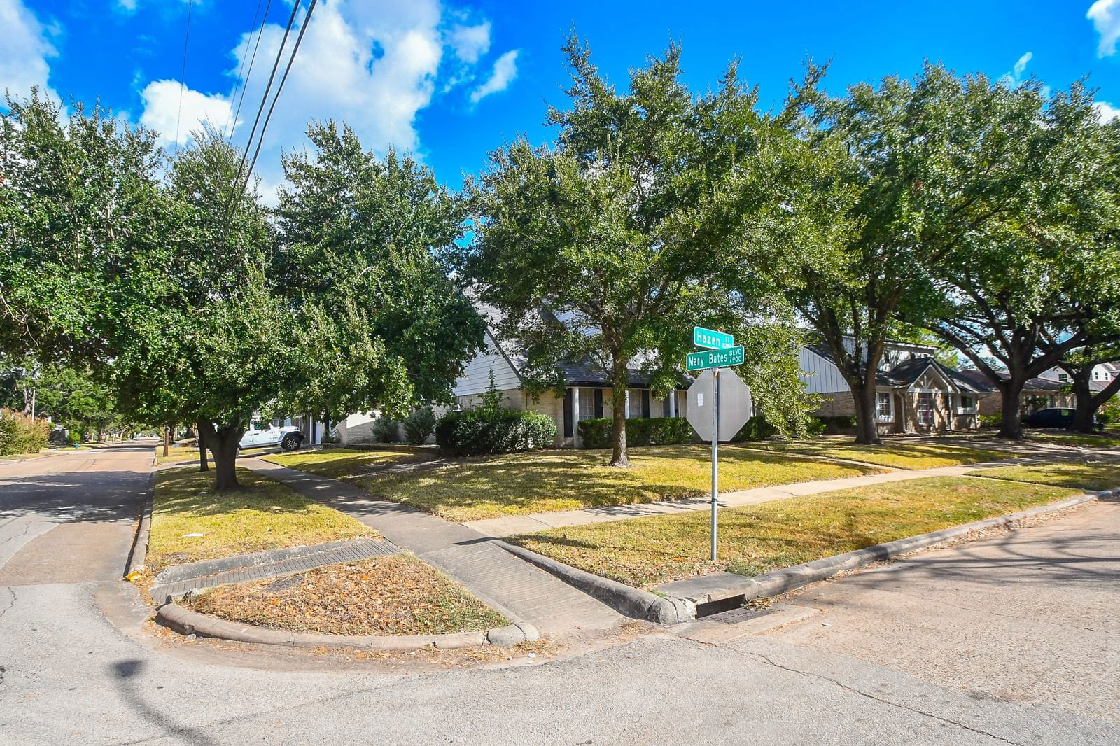 Real estate property located at 8218 Hazen, Harris, Sharpstown Country Club Terrace Sec 2, Houston, TX, US