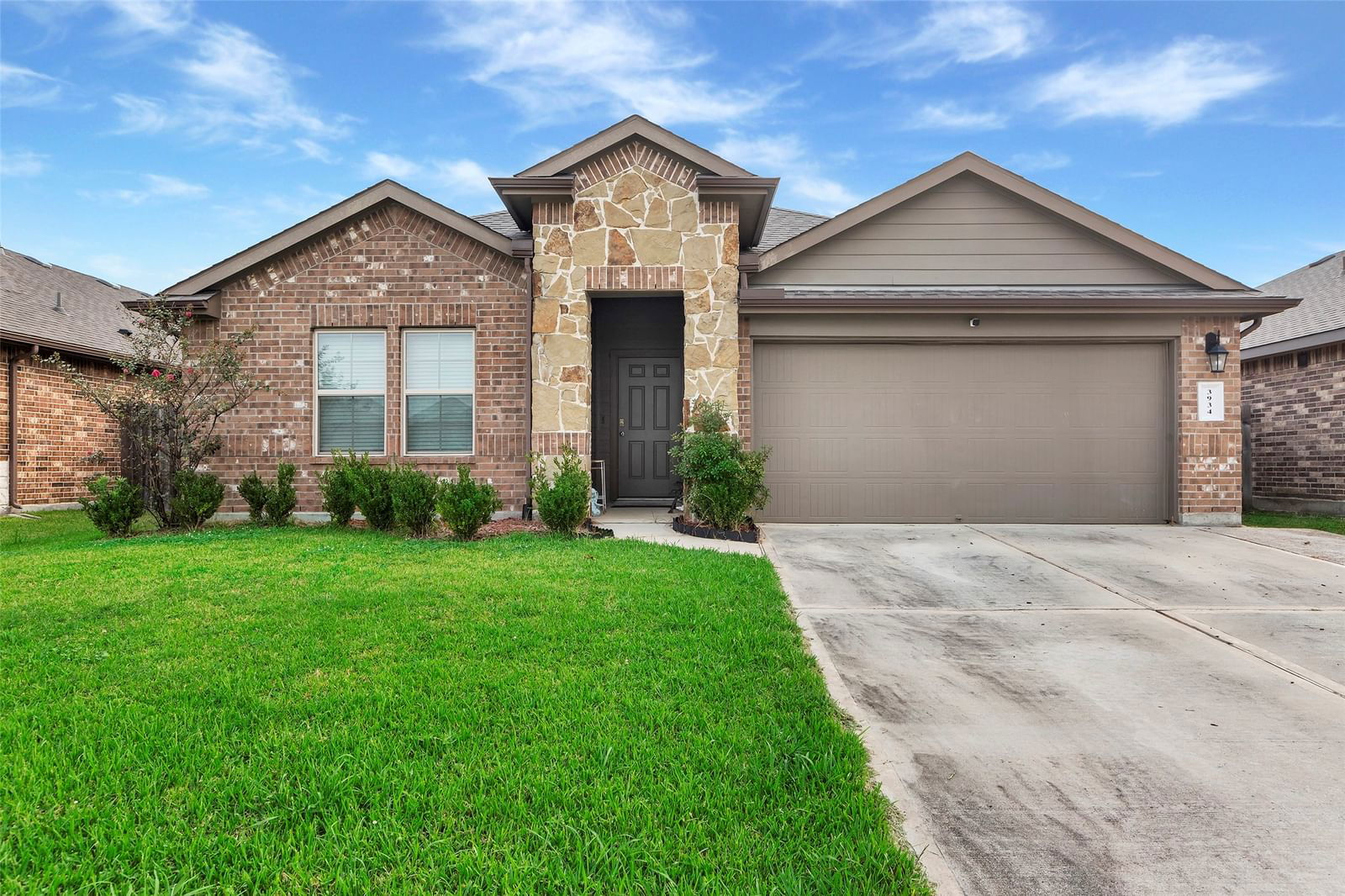 Real estate property located at 3934 Hybrid, Harris, Goose Crk Reserve Sec 3, Baytown, TX, US