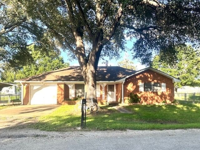 Real estate property located at 203 Ella, Wharton, East Bernard, East Bernard, TX, US