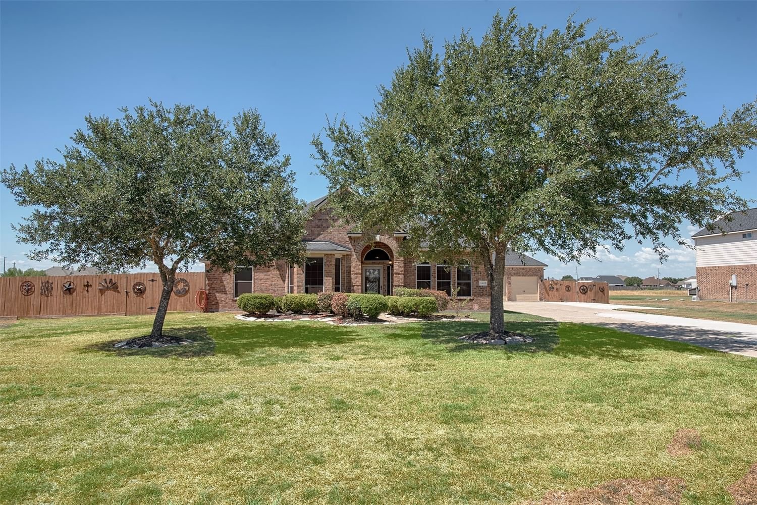 Real estate property located at 14619 Saddlewood, Chambers, Beach City, TX, US